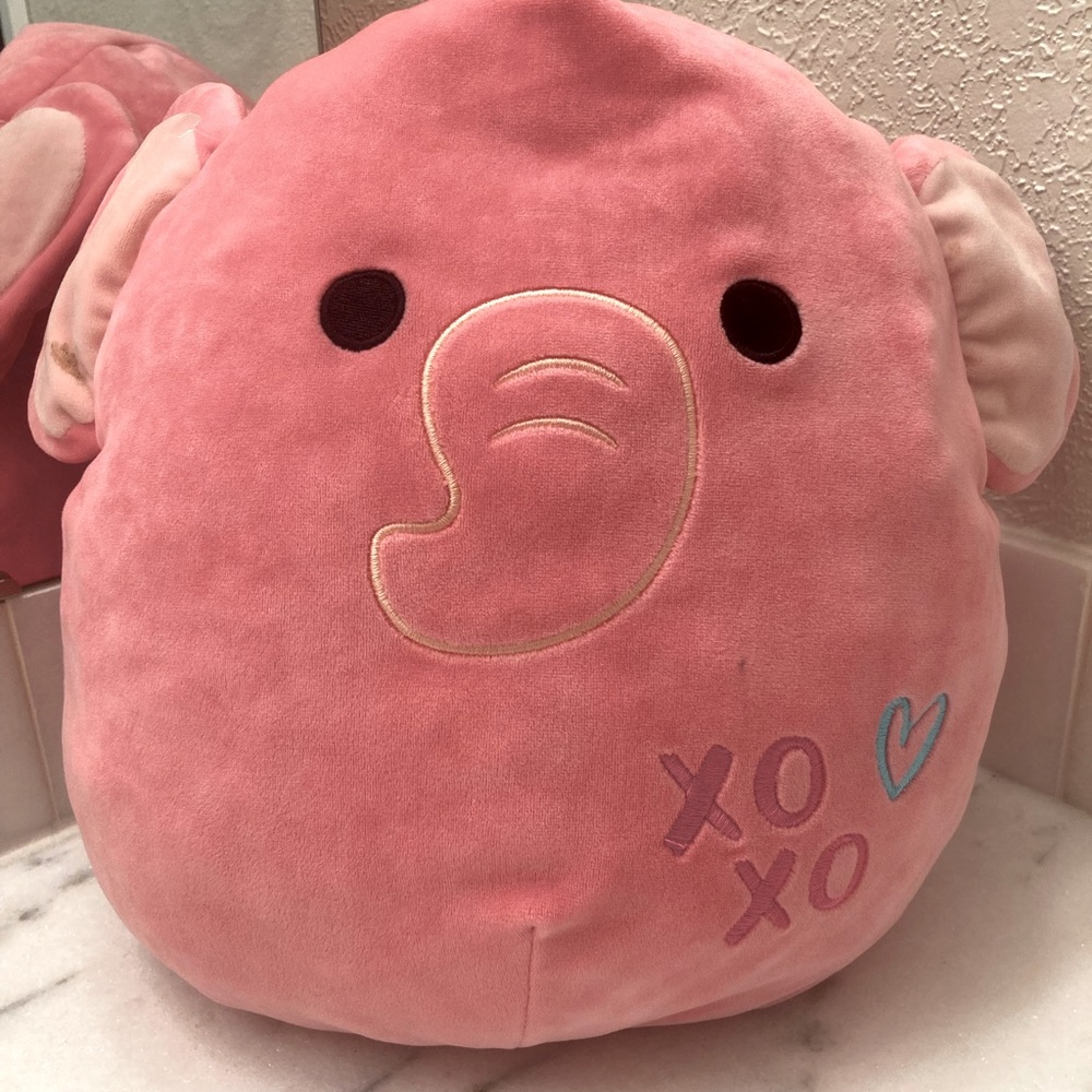 Squish Mallow elephant new without tag
